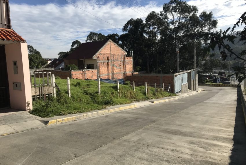 1Terrenos URB.LA AURORA