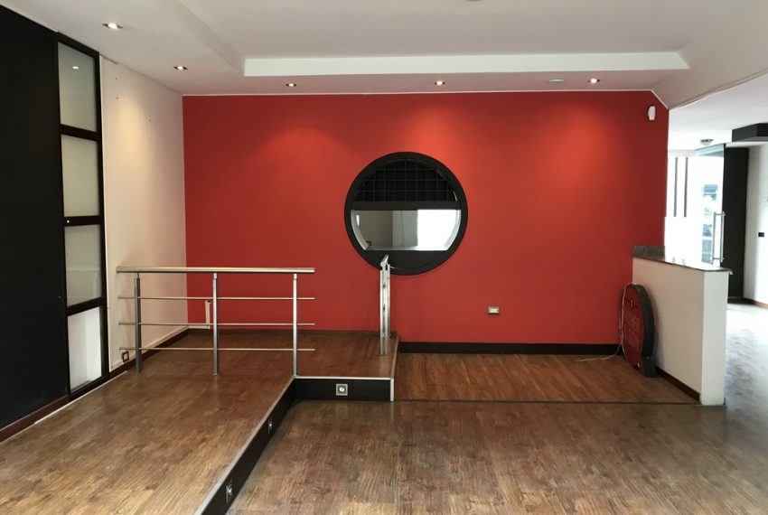 25Local Comercial Zona Rosa
